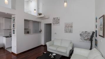 Apartment (Apartment Super Marijo - Two-Bedroom ) | Living room | 32-inch flat-screen TV with cable channels