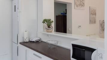 Apartment (Apartment Super Marijo - Two-Bedroom ) | Private kitchen | Fridge