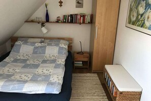 2 quartos, ferros/tábuas de passar roupa, Wi-Fi de cortesia