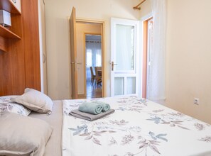3 bedrooms, free WiFi - Apartments Sea Line (Blato)