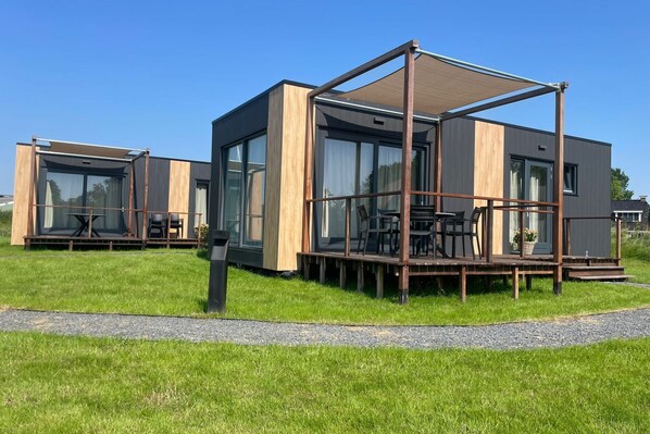 Outdoor dining - Cottage in Menaam near Frisian Landscape (Menaam)