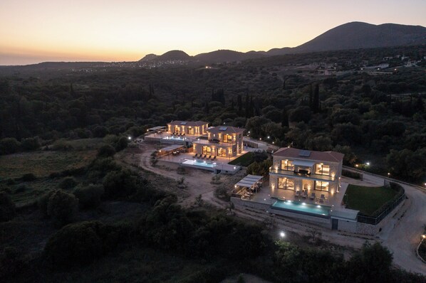 Exterior - Brand New: Kefalonia Stone Villas - Villa Trapezaki Retreat (Trapezaki, Kefalonia)