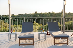 Property grounds - Brand New: Kefalonia Stone Villas - Villa Trapezaki Retreat (Trapezaki, Kefalonia)