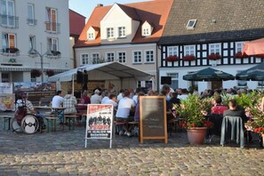 Restauration en plein air