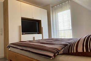 4 chambres, fer et planche à repasser, Wi-Fi