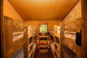 3 chambres, Wi-Fi gratuit, draps fournis