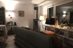 Smart TV, fireplace, books - OnsStrandhuis, 'TuinenZee' (bliesdorf strand)