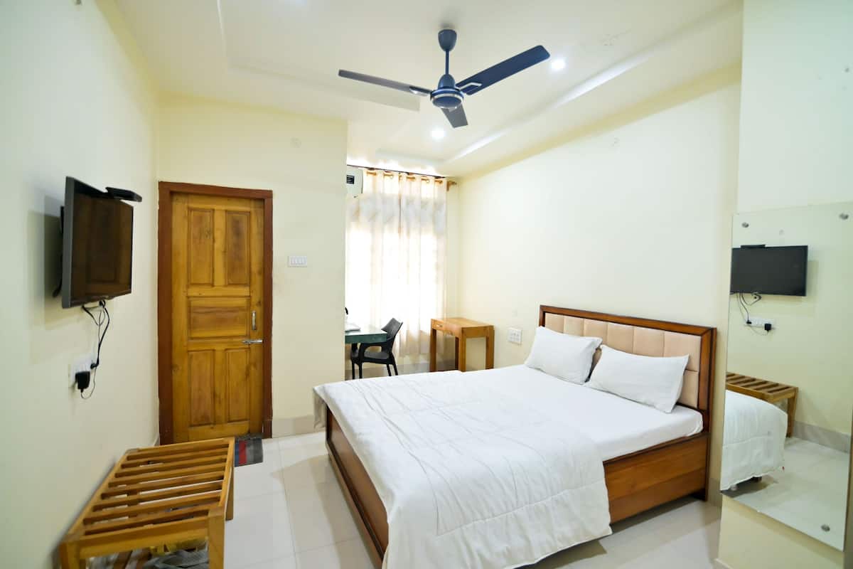 Deluxe Room, City View