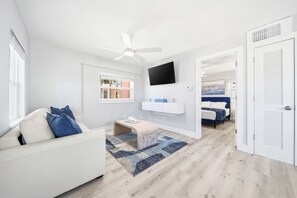 Smart TV, books, video library, stereo