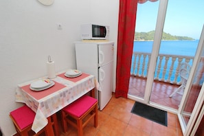 公寓 (Apartments Filipović - One-Bedroom A) | 餐厅