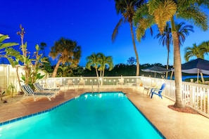 Outdoor pool, a heated pool - Heated Pool, Dock, Kayaks, Turtle Beach 1-mile & Crescent Beach 2-miles, 1-bdr (Siesta Key)