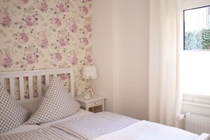 1 makuuhuone, silitysrauta/-lauta, ilmainen Wi-Fi, vuodevaatteet