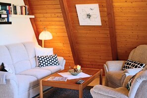 Smart TV, DVD player, books, stereo - Taubenweg 19 Comfortable holiday residence (Fintel)