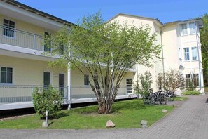 Esterni