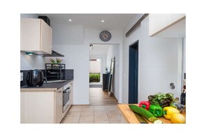 冰箱、烤箱、炉灶、洗碗机