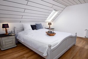 2 多间卧室、旅行婴儿床、免费 WiFi