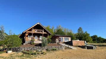 House (Two Bedroom House with Jacuzzi and We) | Exterior