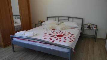 Huoneisto (One Bedroom apartment with Terrace) | 1 makuuhuone, ilmainen Wi-Fi