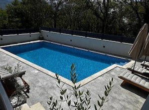 Appartement (Two Bedroom Apartment with Terrace an) | Piscine extérieure