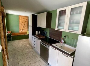 House (Three Bedroom Holiday Home) | Private kitchen