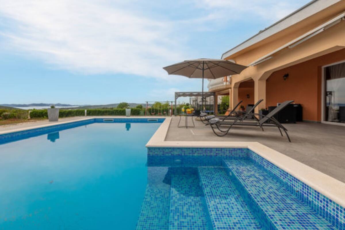 Villa (Three Bedroom Villa) | Pool