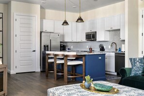 Fridge, microwave, oven, stovetop - Short North Penthouse | Free Parking | No Steps! (Columbus)