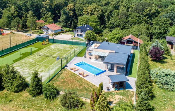 Sports court