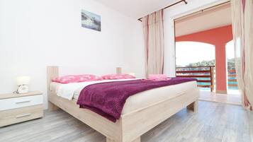 8 habitaciones y wifi gratis