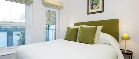 1 chambre, bureau, Wi-Fi, draps fournis