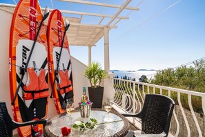 Appartement (Apartments Blažević - Comfort Two B) | Terrasse/patio