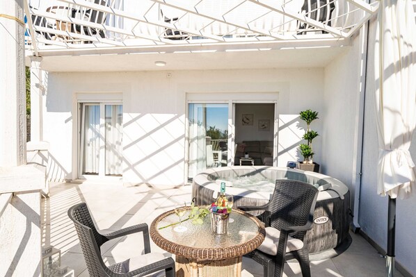 Apartment (Apartments Blažević - Comfort Two B) | Terrace/patio
