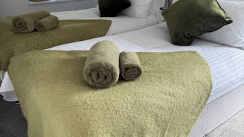 Standard Room | Desk, laptop workspace, free WiFi