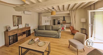 Charming Country Home in Mayenne â Sleeps 6, Hot Tub, Hiking Trails