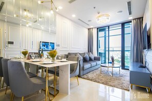 Living area - Landmark 81 - Sun Megalight Apartment (Ho Chi Minh City)