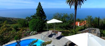 Villa Atlantico mit Beheitztem, Abdeckbarem Pool und Sauna