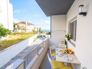 Outdoor dining - Lucius 2 by Interhome (Podstrana)