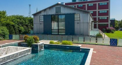Landing at Star Lofts - 2 Bedrooms in Petersburg