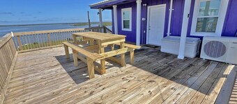 Purple Pelican - Boat Access - Island Realty