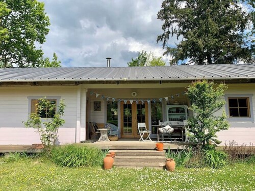 Pretty wooden house near Loches, Touraine, near the Chateaux of the Loire Valley