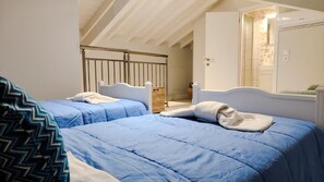 3 habitaciones, tabla de planchar con plancha y wifi