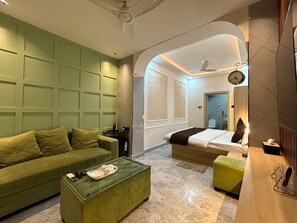 ラグジュアリー ダブルルーム (Royal Room) | 防音設備、WiFi (無料)、ベッドシーツ