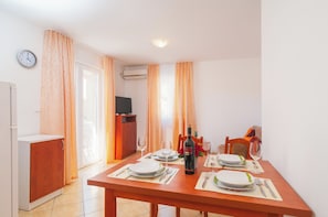 Departamento (Apartments Island Beat - Two Bedroom ) | Comedor