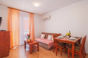 Apartment (Apartments Island Beat - Two Bedroom ) | Living room