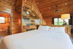 3 chambres, fer et planche à repasser, Wi-Fi, draps fournis