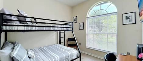 3 bedrooms, desk, iron/ironing board, travel cot