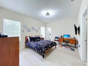Unclassified image, 3 of 26, button - Clermont home just 18 minutes from Walt Disney World® Resort (Clermont)