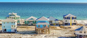 Across from Beach, Heated Private Pool, Ocean Views, Steps To Sand, Dog Friendly