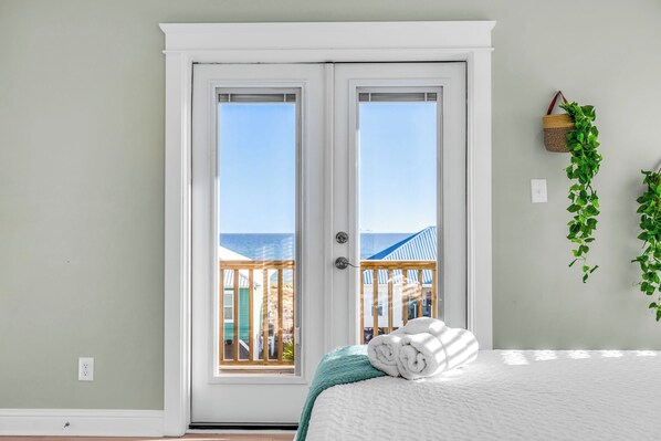 6 chambres, fer et planche à repasser, lit parapluie, Wi-Fi