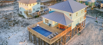 Across from Beach, Heated Private Pool, Ocean Views, Steps To Sand, Dog Friendly