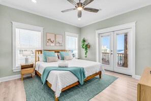6 bedrooms, iron/ironing board, travel cot, WiFi - Gulf View Beach House with Private Pool (Gulf Shores)